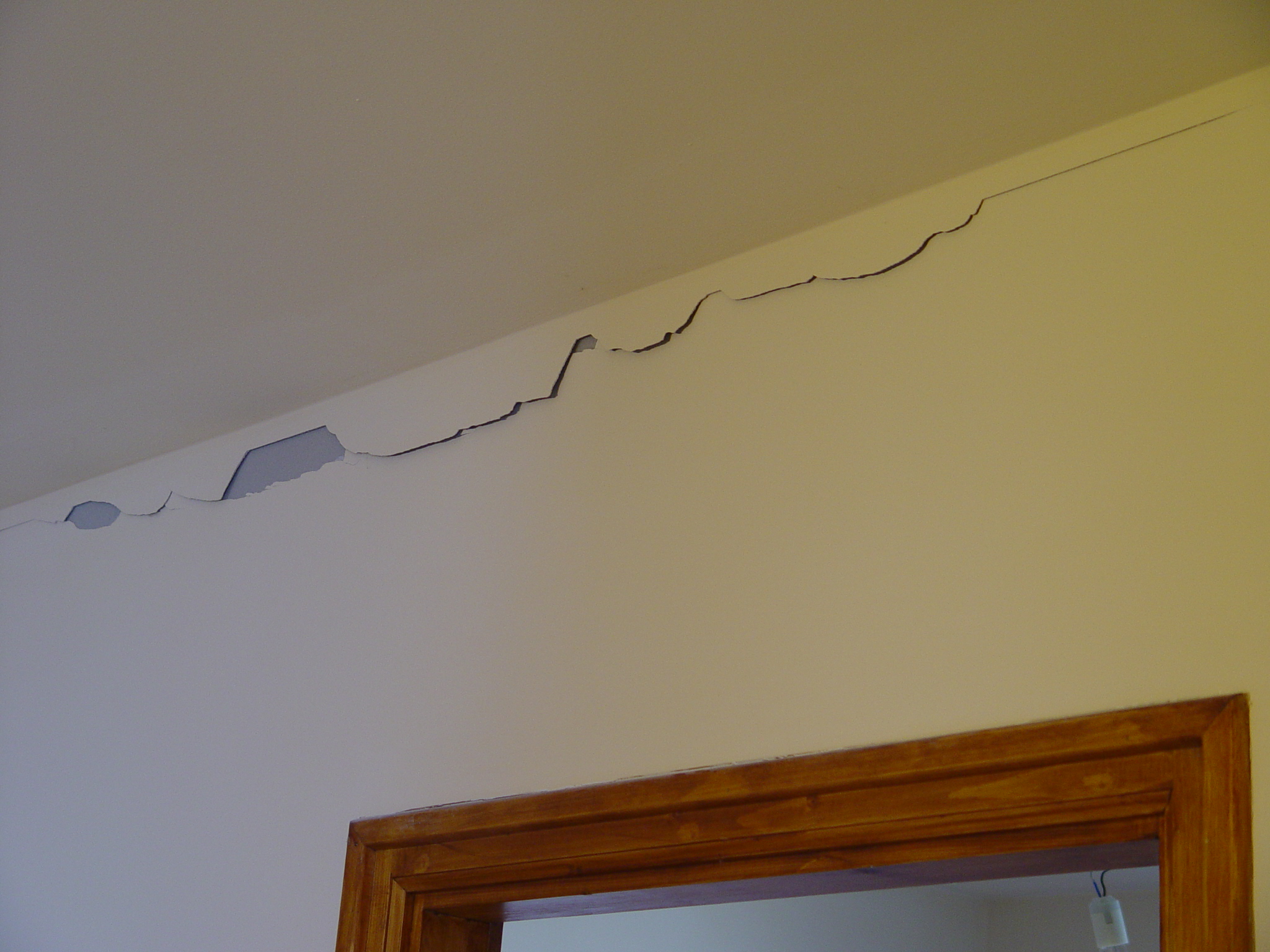 Szétnyíló mennyezet